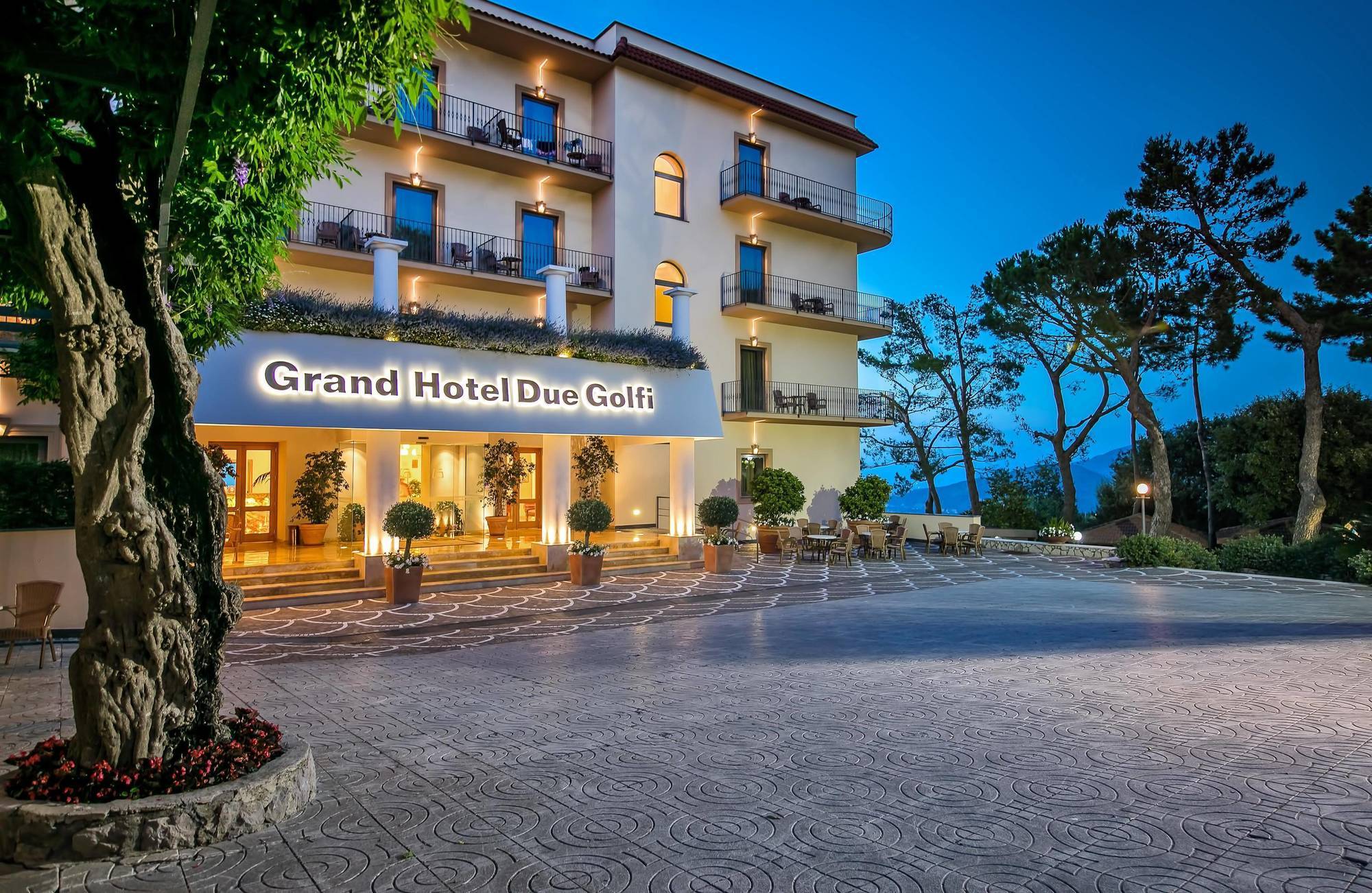 Grand Hotel Due Golfi Sant'Agata sui due Golfi Exterior photo